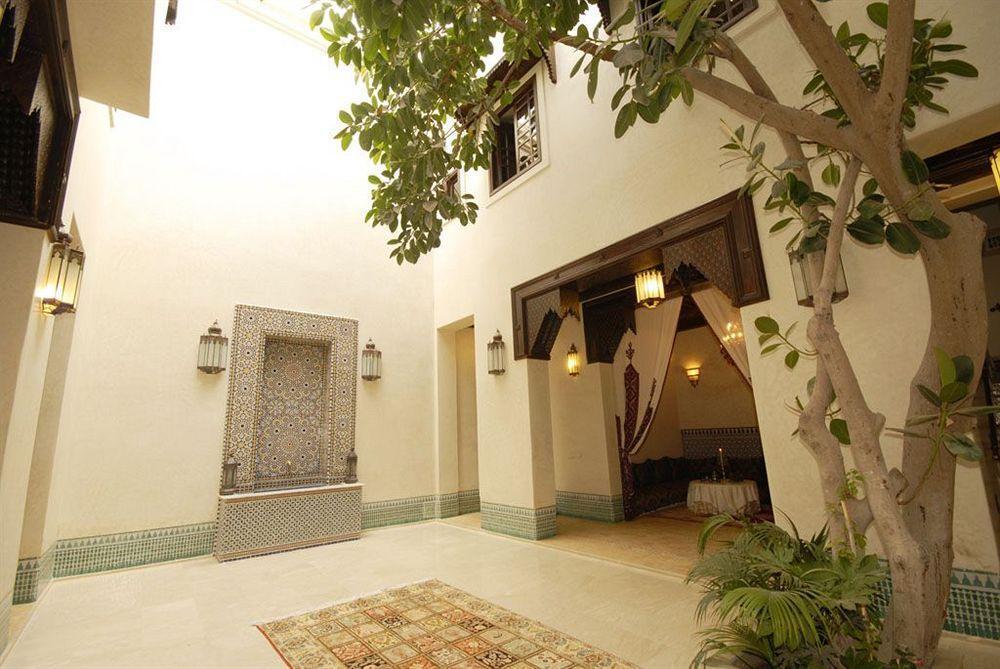 Riad Kniza Marrákes Kültér fotó The interior of the hotel